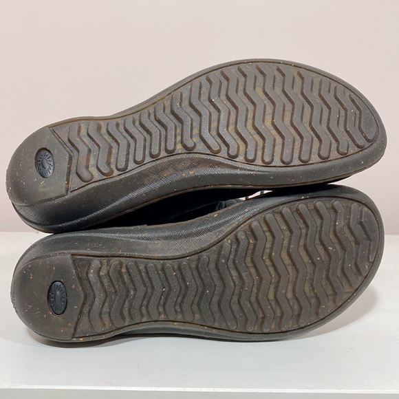 UGG Surfcat Suede Lace Up Boot Black 8 - Picture 8 of 8